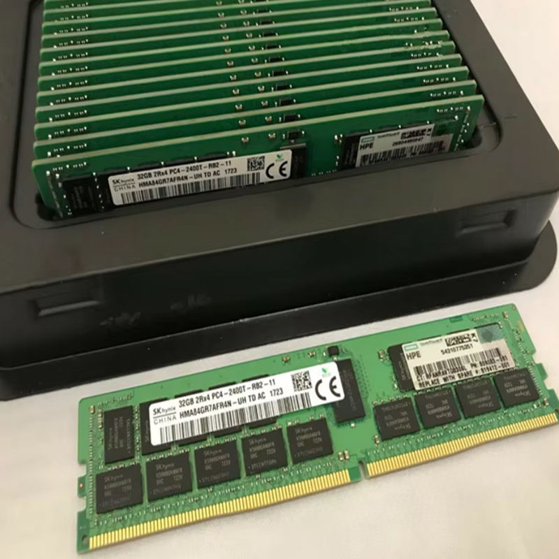 64GB DDR4 2933MHz PC4-23400 RDIMM 288-Pin CL21 Quad-Channel x4 ECC Registered Memory Module (SK Hynix HMAA8GR7AJR4N WM)